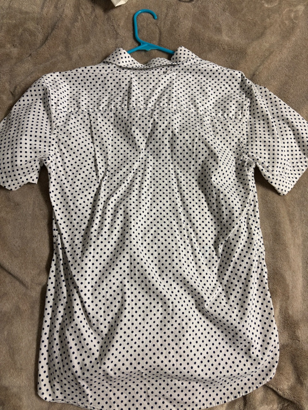 Nautica White Short-Sleeve Button-Down Shirt with Navy Polka Dots - Picture 2 of 3